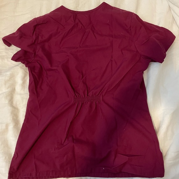 Scrub top - Picture 2 of 3